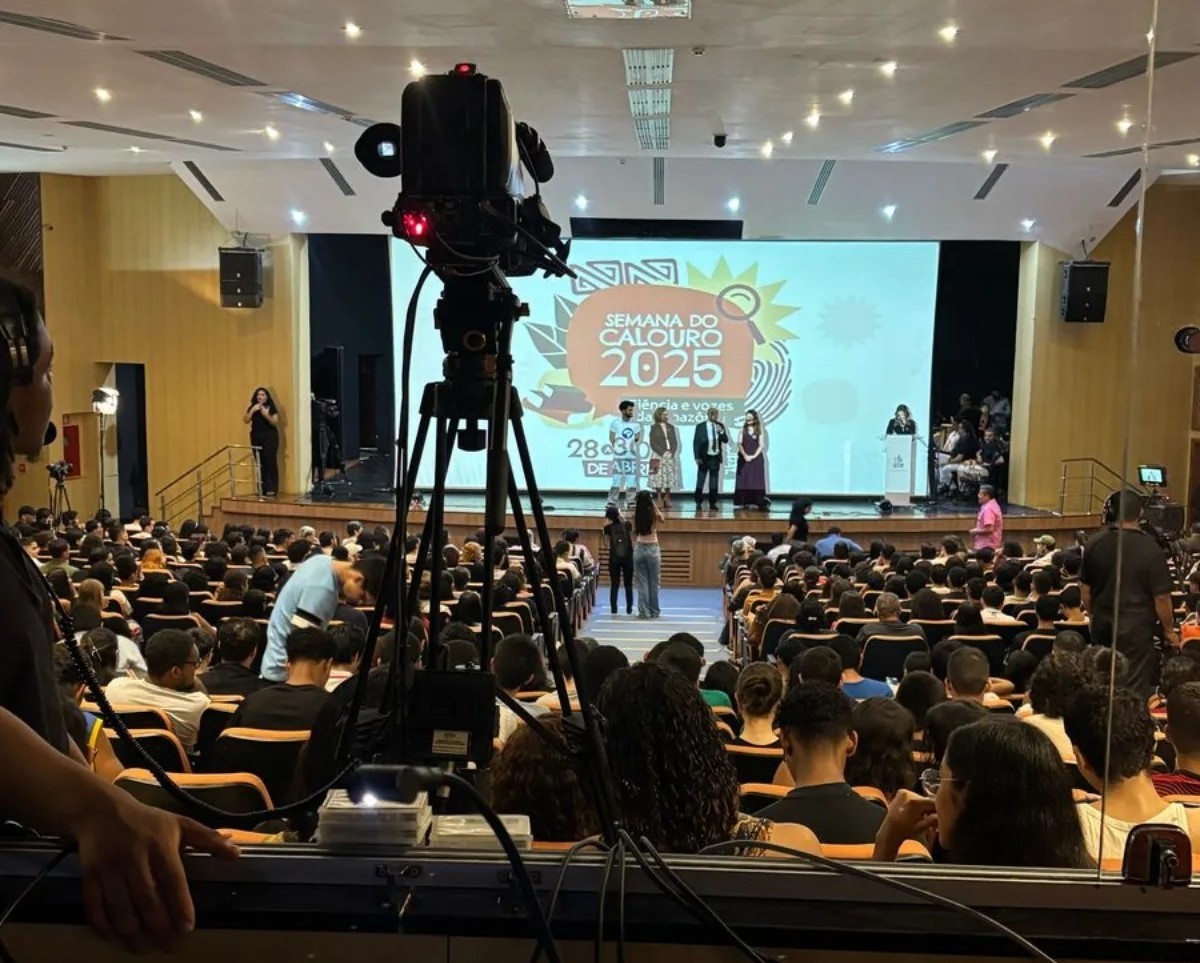 Leia mais sobre o artigo Ciência e Vozes da Amazônia na abertura da Semana do Calouro da UFPA 2025