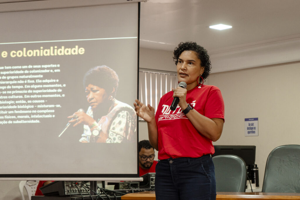 Leia mais sobre o artigo Programa MOTIRÕ realiza Palestra “Racismo Climático e Colonialidade” na UFPA