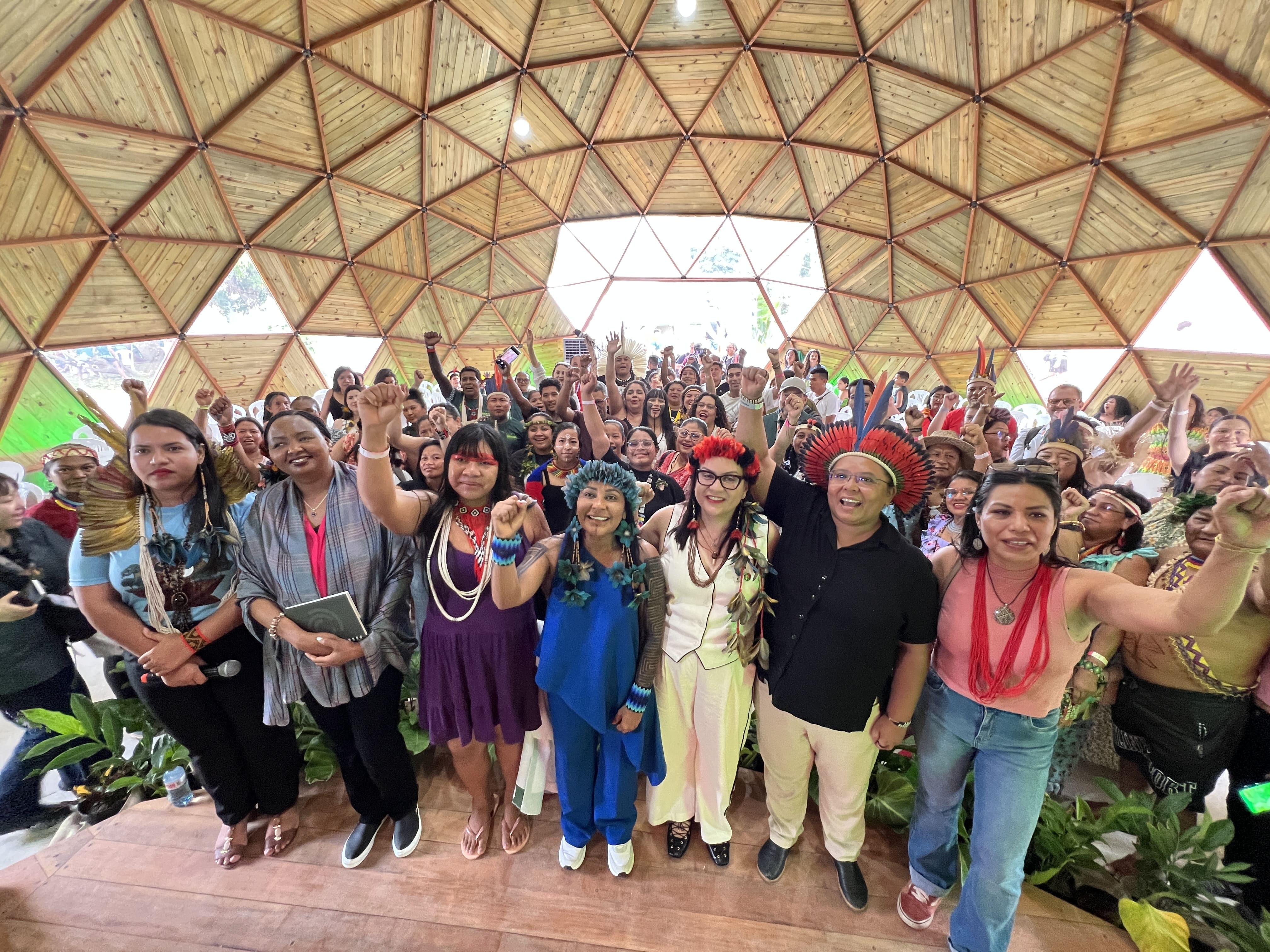 Leia mais sobre o artigo Aldeia COP acende debate sobre direitos das mulheres durante a Cúpula das Mulheres Indígenas do Mundo